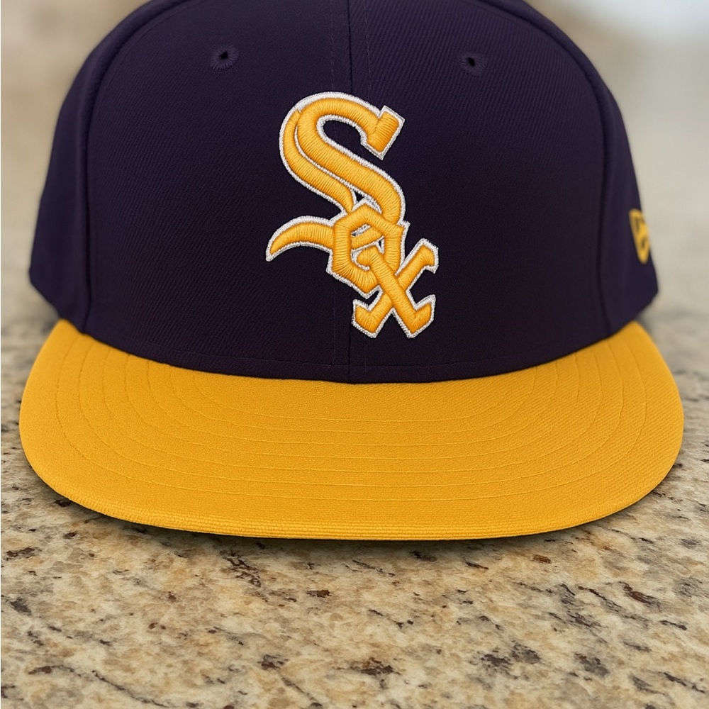 New Era 59FIFTY Chicago White Sox Fitted Hat 7 1/4 Purple Gold Lakers Colors